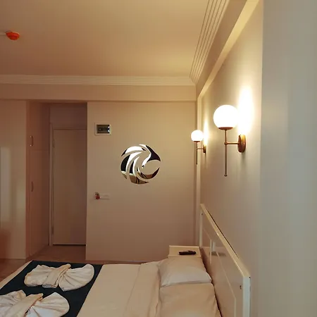Aquila Hotel 3*