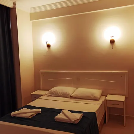 Aquila Hotel 3*