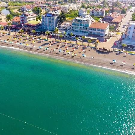 Aquila 3* Φετιγιέ